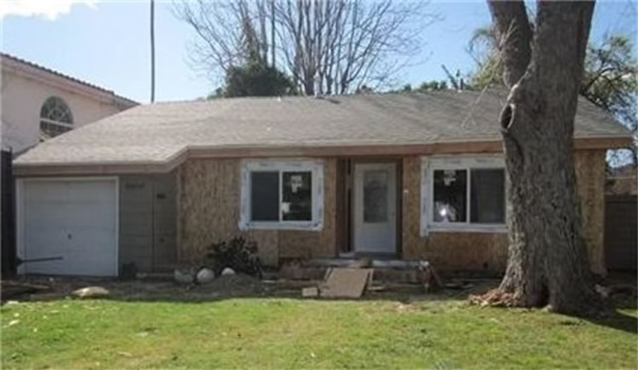 Sherman Oaks stucco — before 1